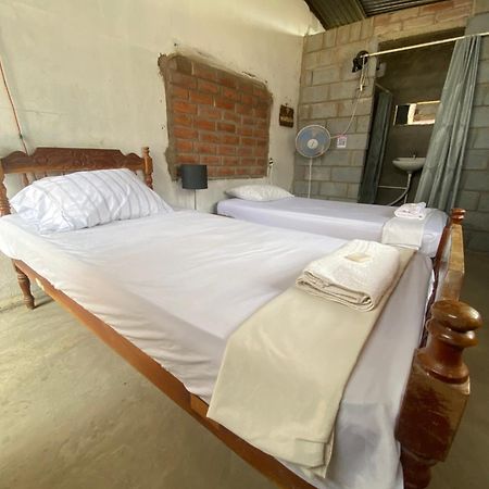 Hostal Brisas Del Ometepe Habitacion 1 里瓦斯 外观 照片